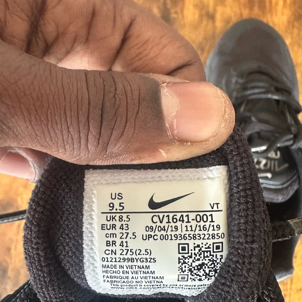 Nike Air Max 270 React - image 6